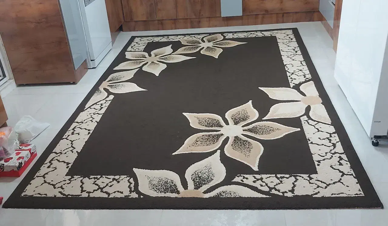 یک عدد فرش ۱۲ متری و گلیم فرش ۶ متری|فرش|بیجار, |دیوار