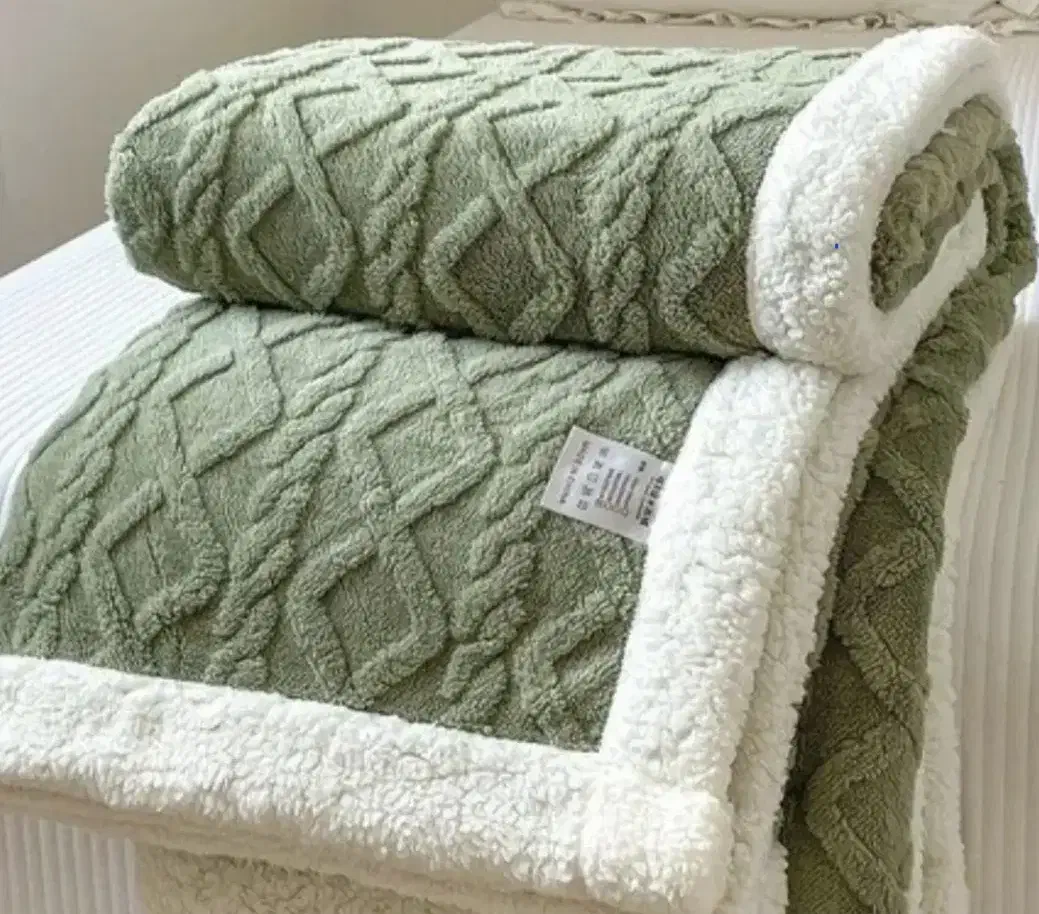 پتوی خاص گوسفندی( ببعی) تخفیف خورد|رختخواب، بالش، پتو|اصفهان, نصرآباد|دیوار