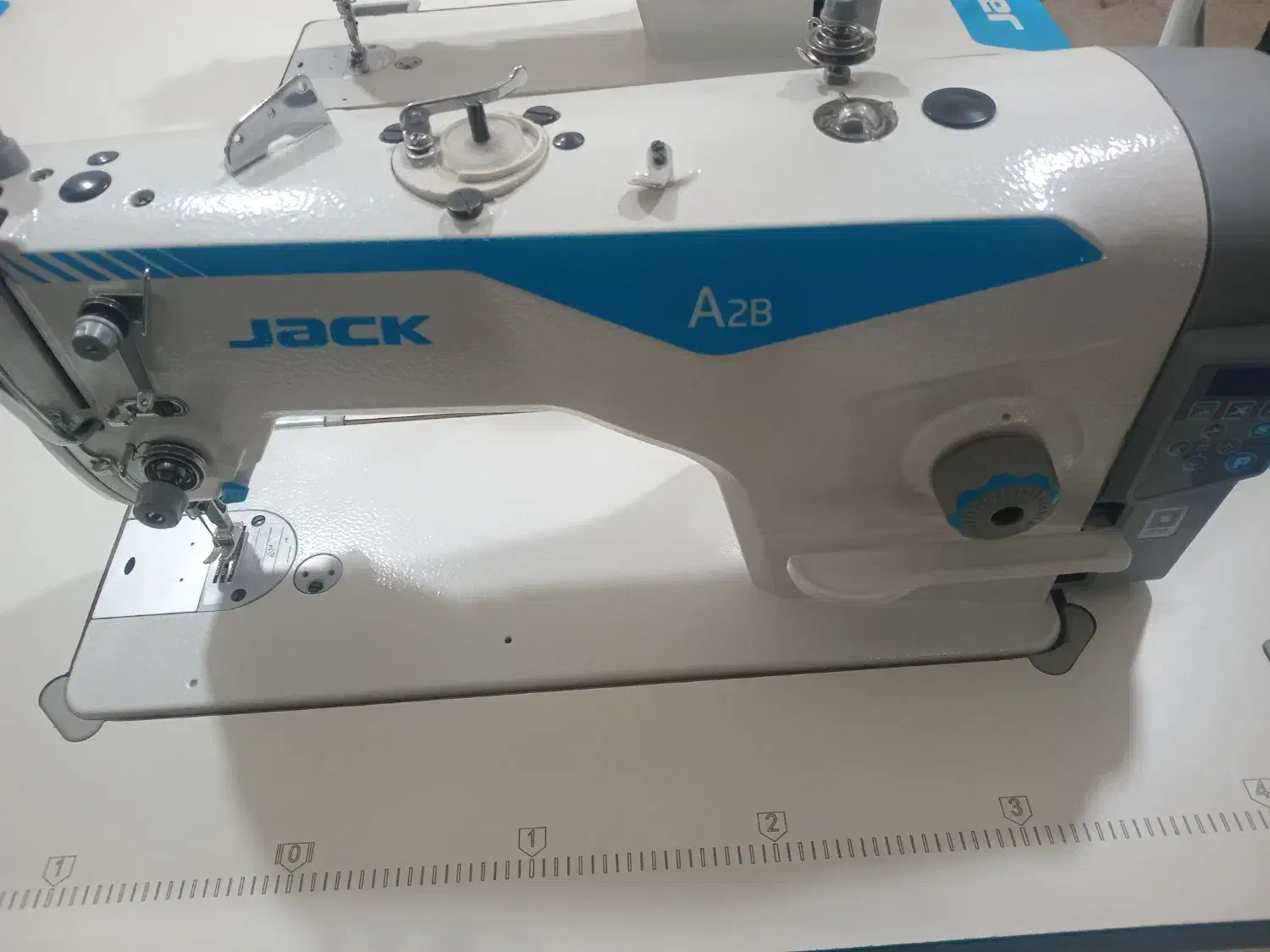 راسته دوز جک مدل A2Bنخ قطع کن در بدونه خط وخش|چرخ خیاطی و ریسندگی|محمدیه-قزوین, |دیوار