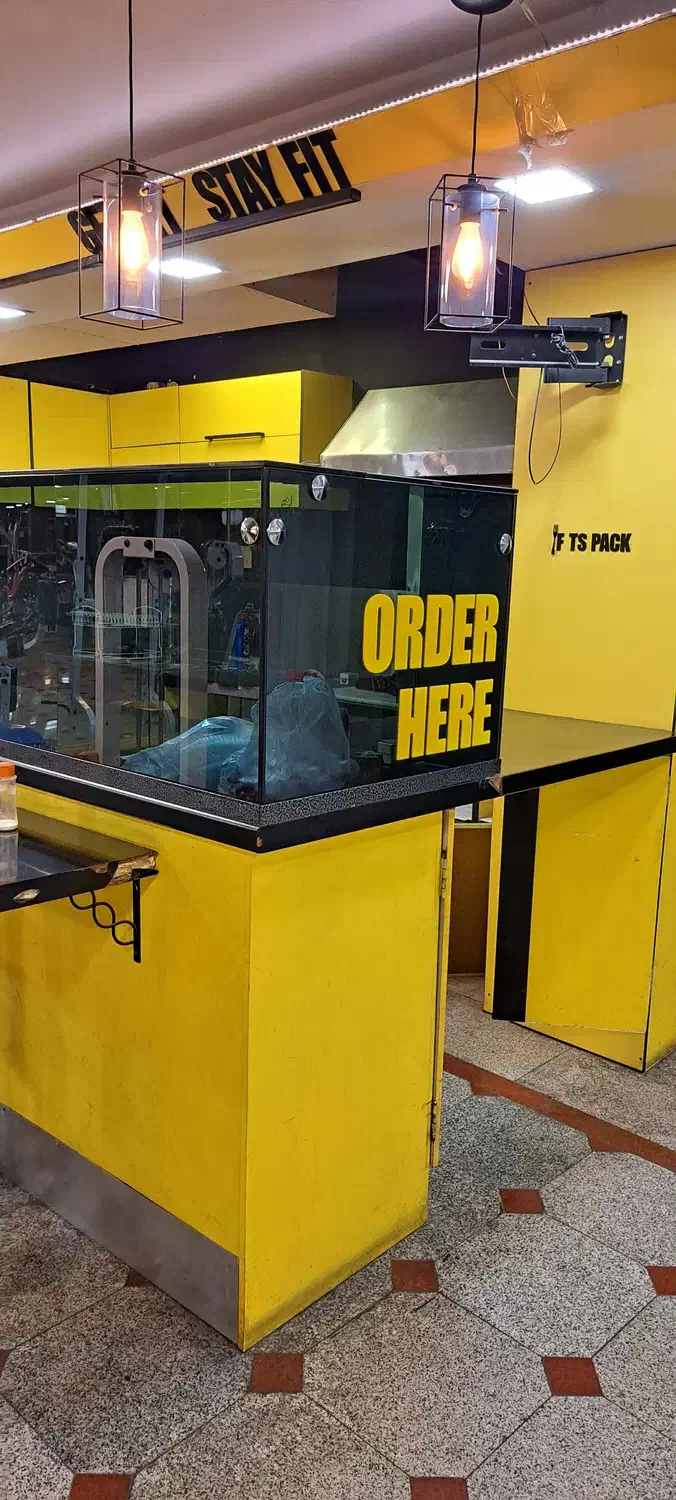 اجاره بوفه باشگاه بدنسازی در میرداماد|اجارهٔ مغازه و غرفه|تهران, میرداماد|دیوار