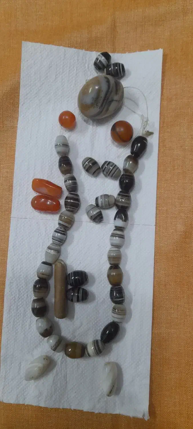 مهره و انگشتر قدیمی|کلکسیون اشیاء عتیقه|لنجان, |دیوار