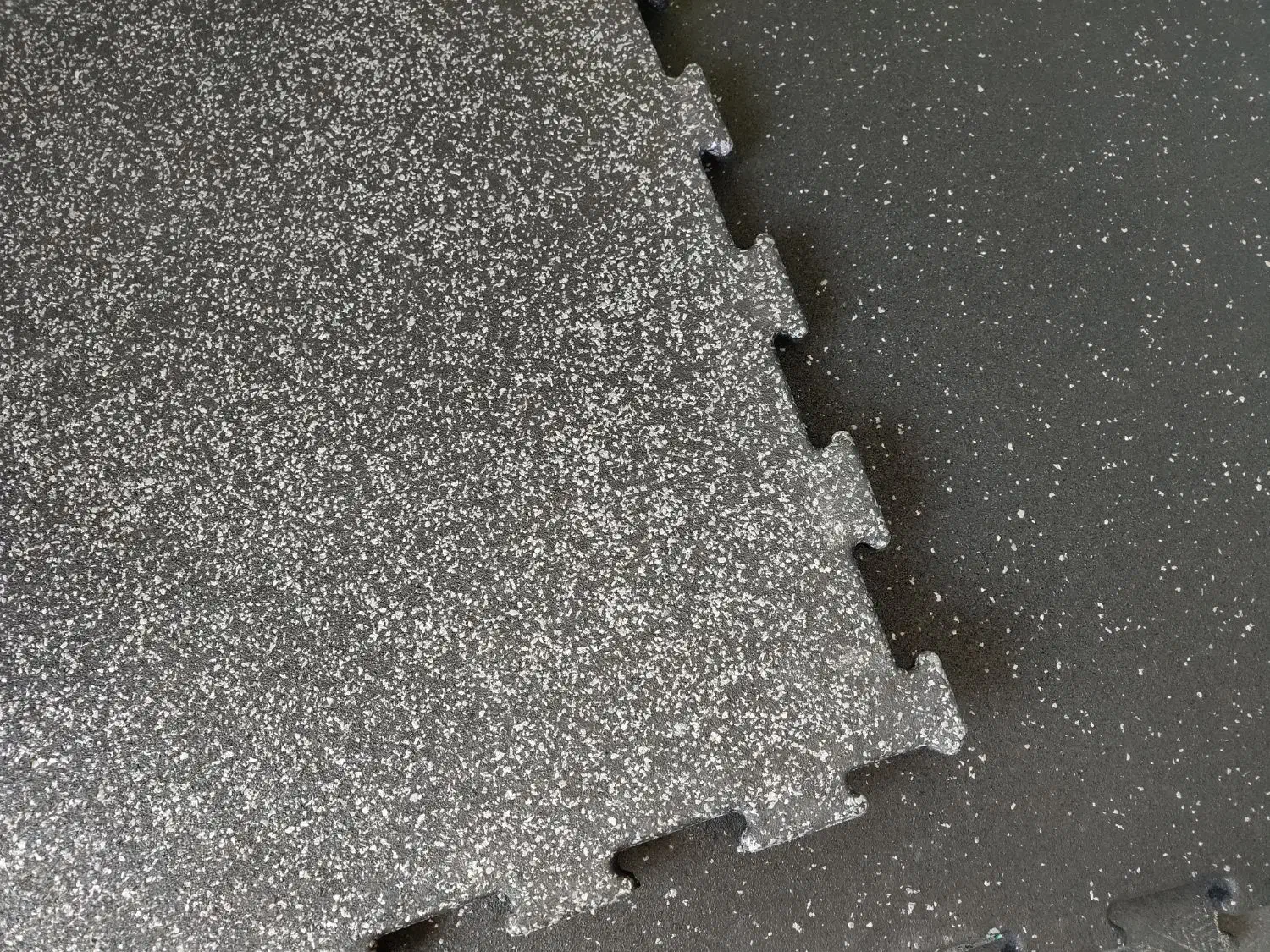 کفپوش گرانولی باشگاه بدنسازی/گرانول پازلی قالبی|تجهیزات ورزشی|تهران, سید خندان (جلفا)|دیوار