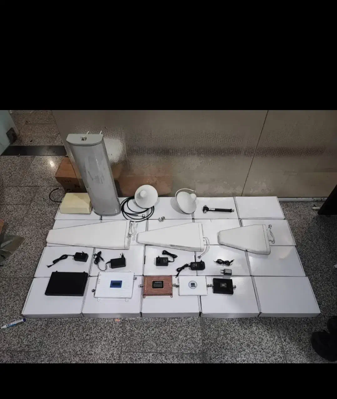 اصل تقویت کننده انتن موبایل ضمانت نصب وراه اندازی|مودم و تجهیزات شبکه|تهران, سهروردی|دیوار