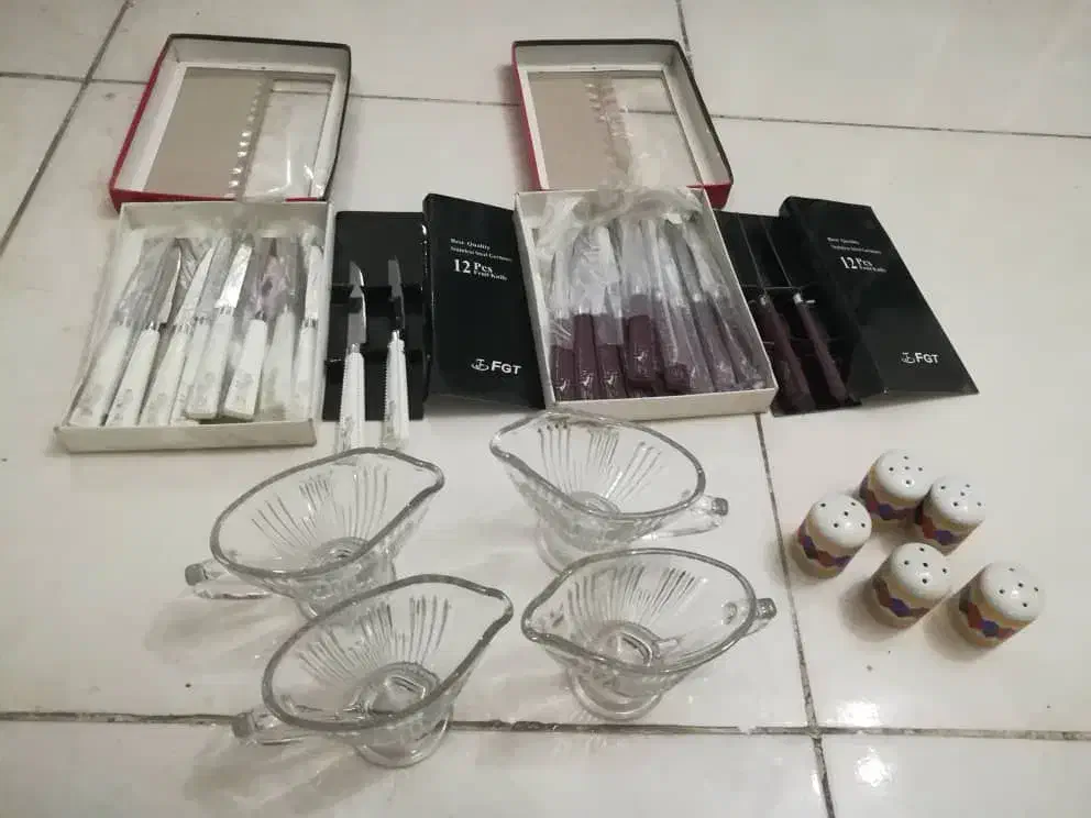 ظروف آشپزخانه کاملا نو|ظروف سرو و پذیرایی|شیراز, سعدیه جنوبی|دیوار