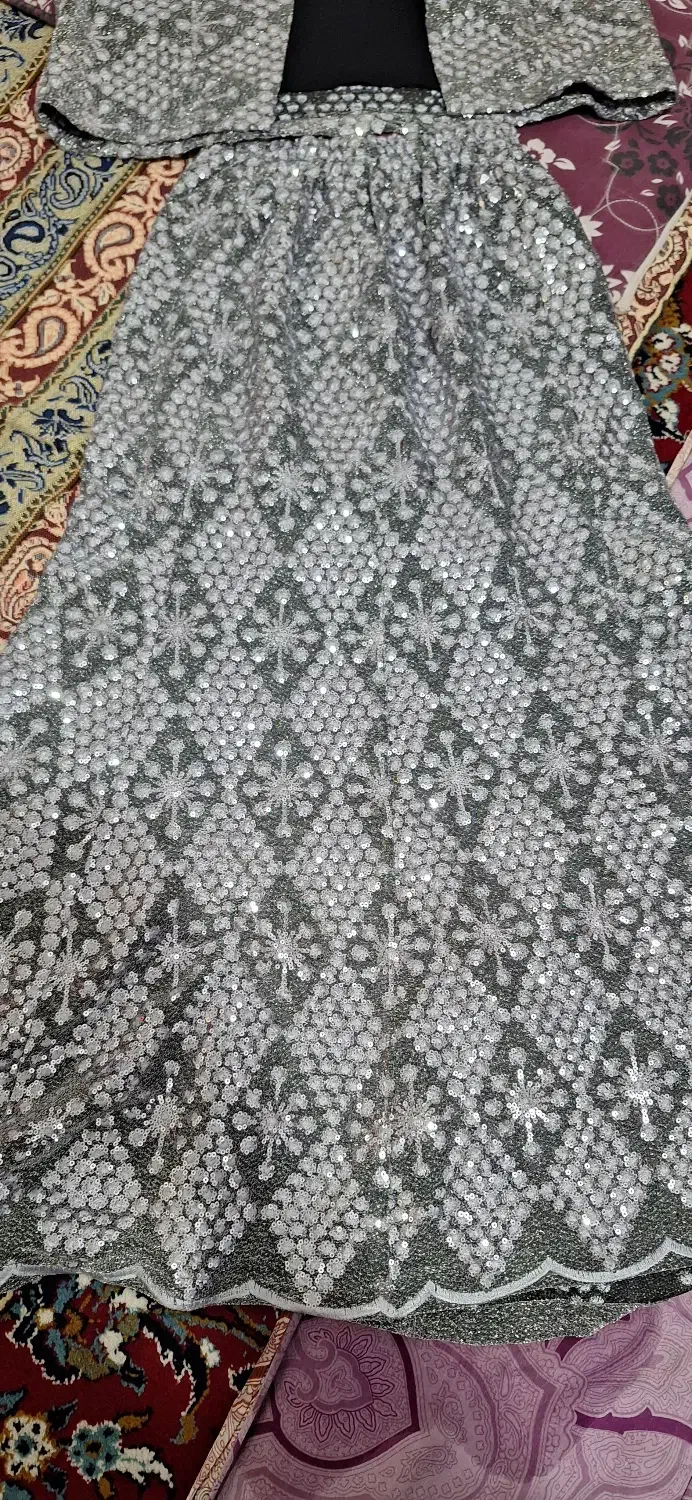 لباس مجلسی|لباس|آبسرد, |دیوار