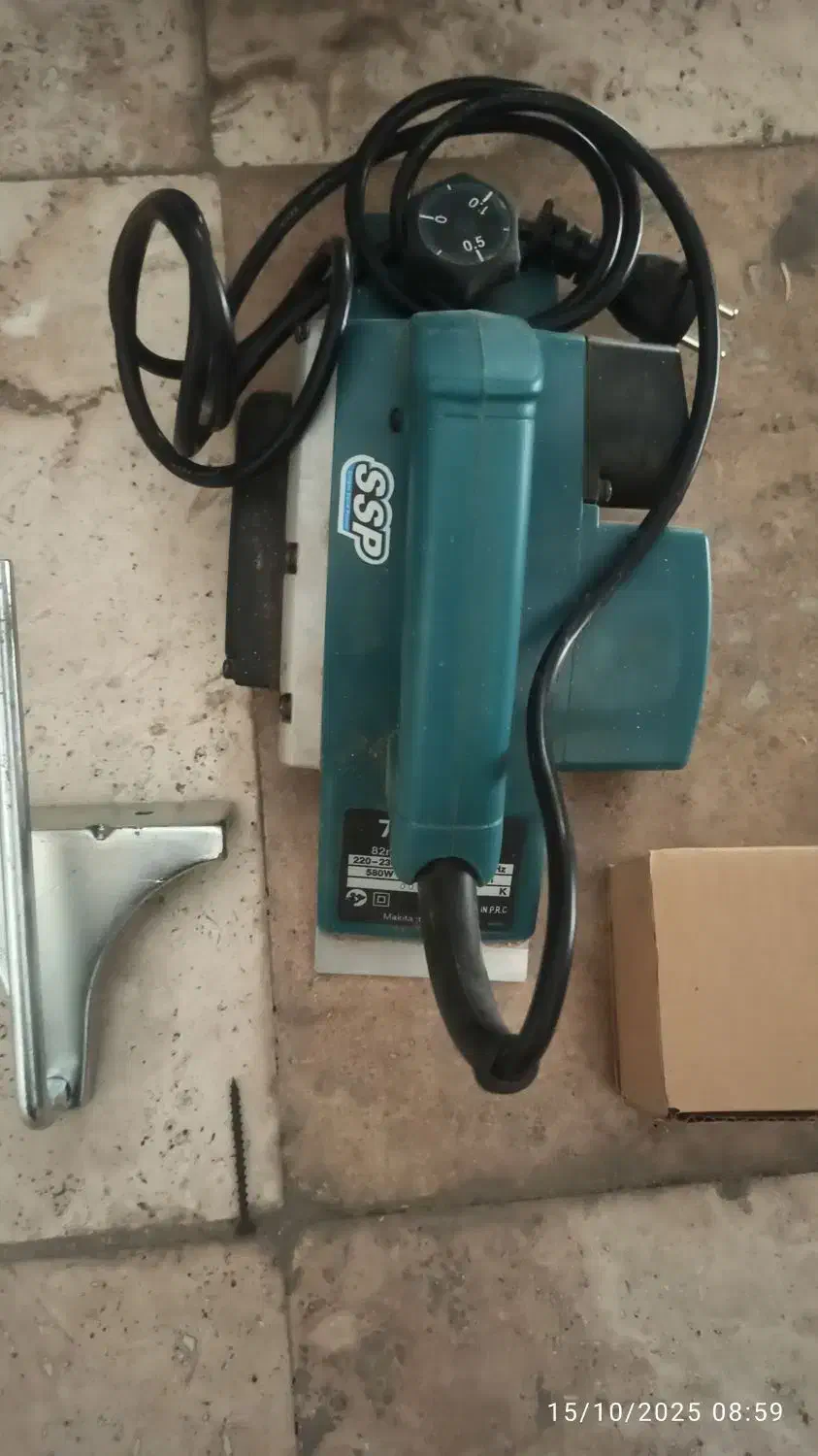 رنده نجاری  و میخکوب بادی|ابزارآلات|ساوه, |دیوار