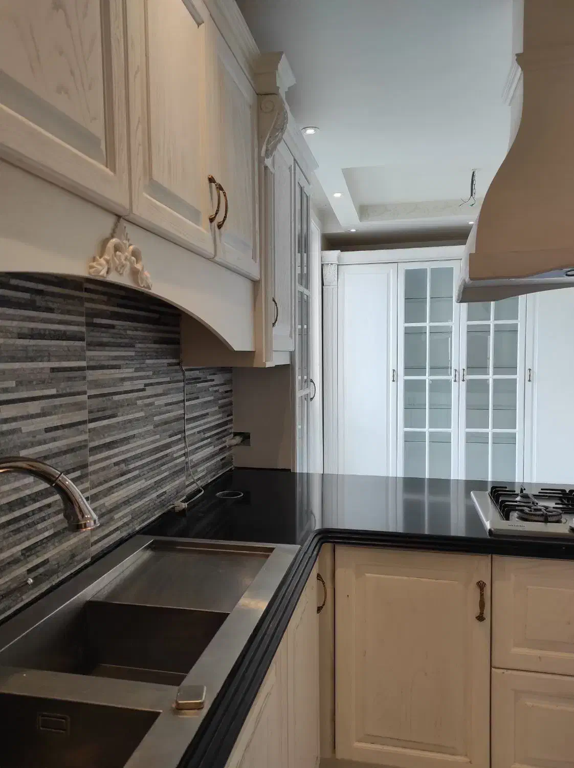 ۴۲۰ متر تکواحدی اقدسیه گلستان شمالی(عکس واقعی)