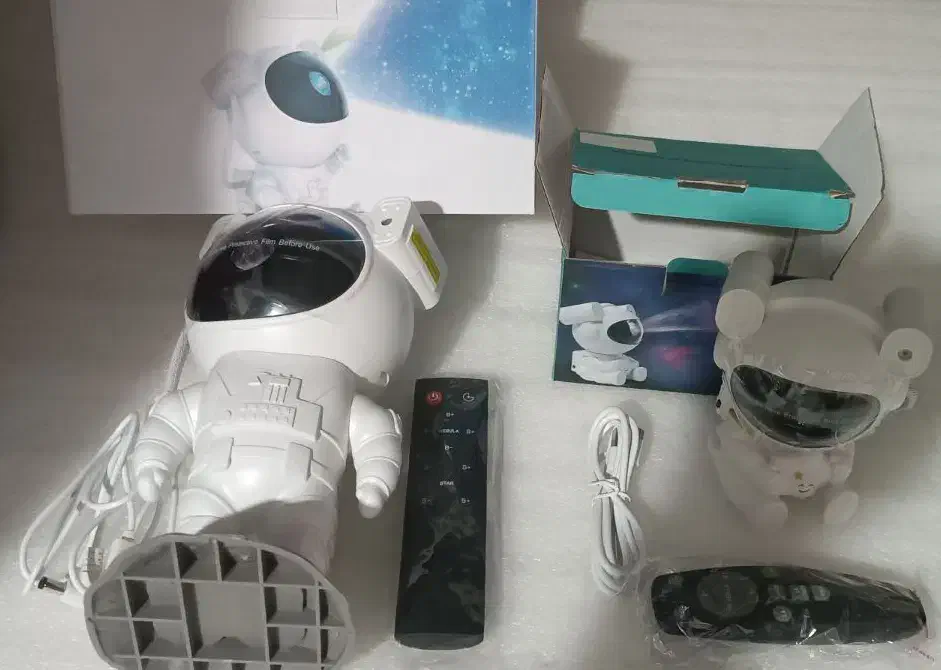 شب خواب آدم فضایی و طرح ماه و پروژکتور خورشیدی|ریسه و چراغ تزئینی|تهران, قصر فیروزه ۲|دیوار