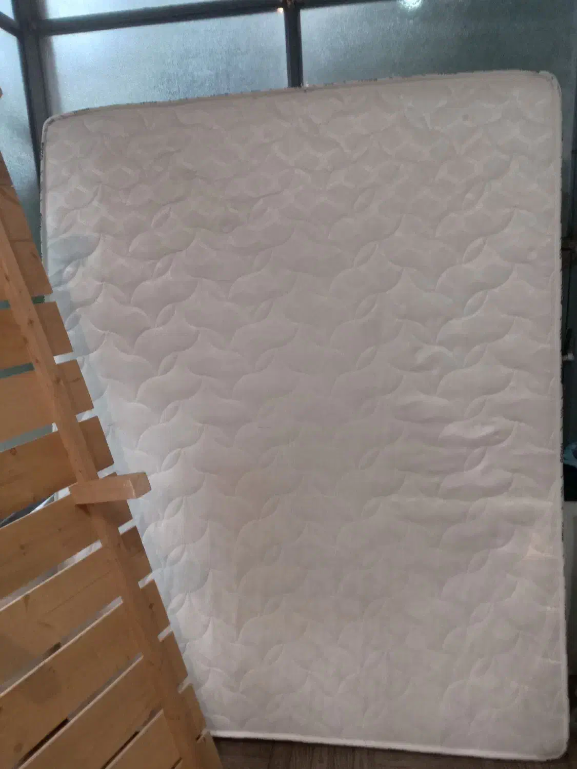 تشک دو نفره|تشک تختخواب|واجارگاه, |دیوار