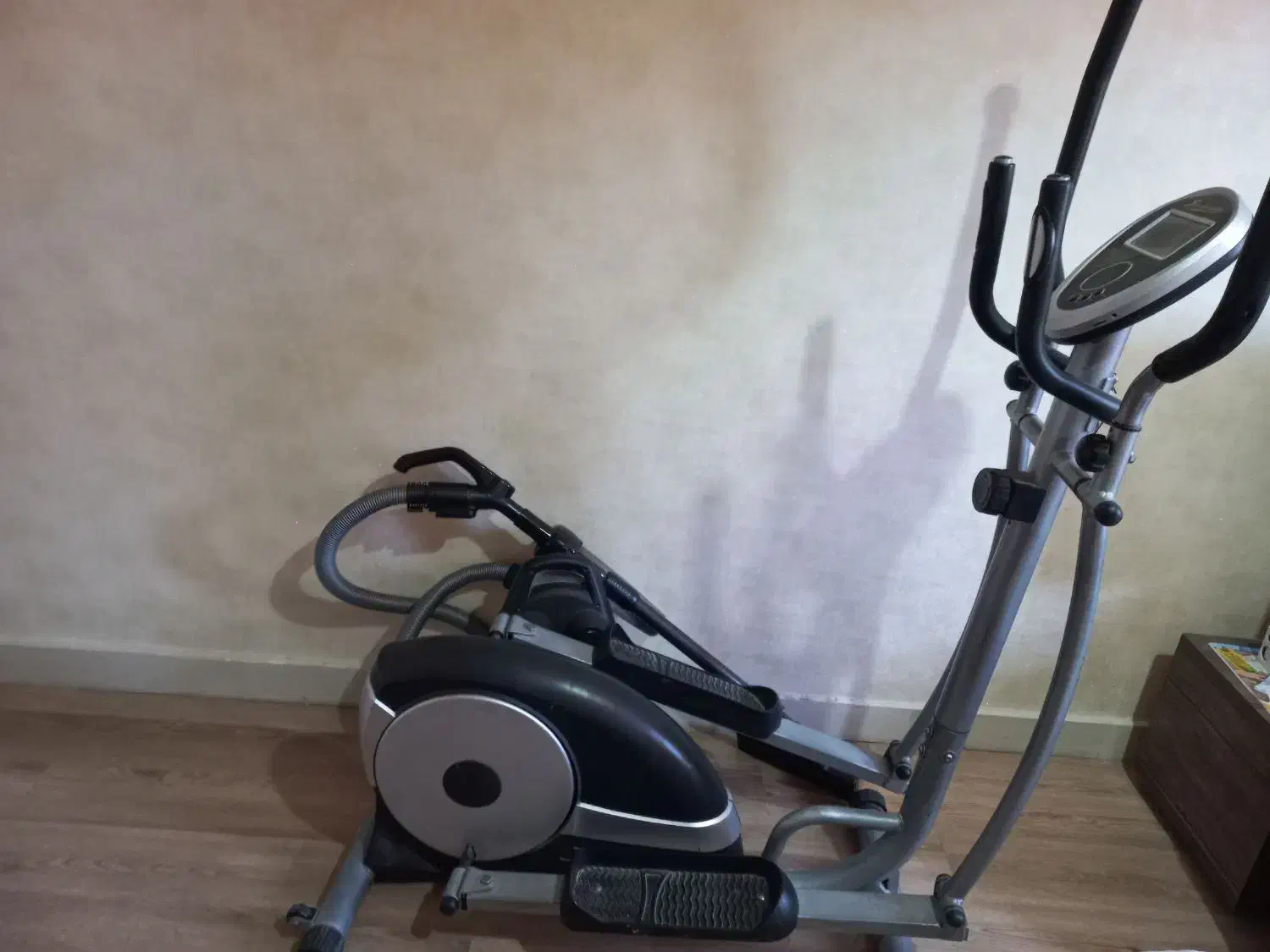 اسکی فضائی|تجهیزات ورزشی|اندیشه, اندیشه فاز ۴|دیوار