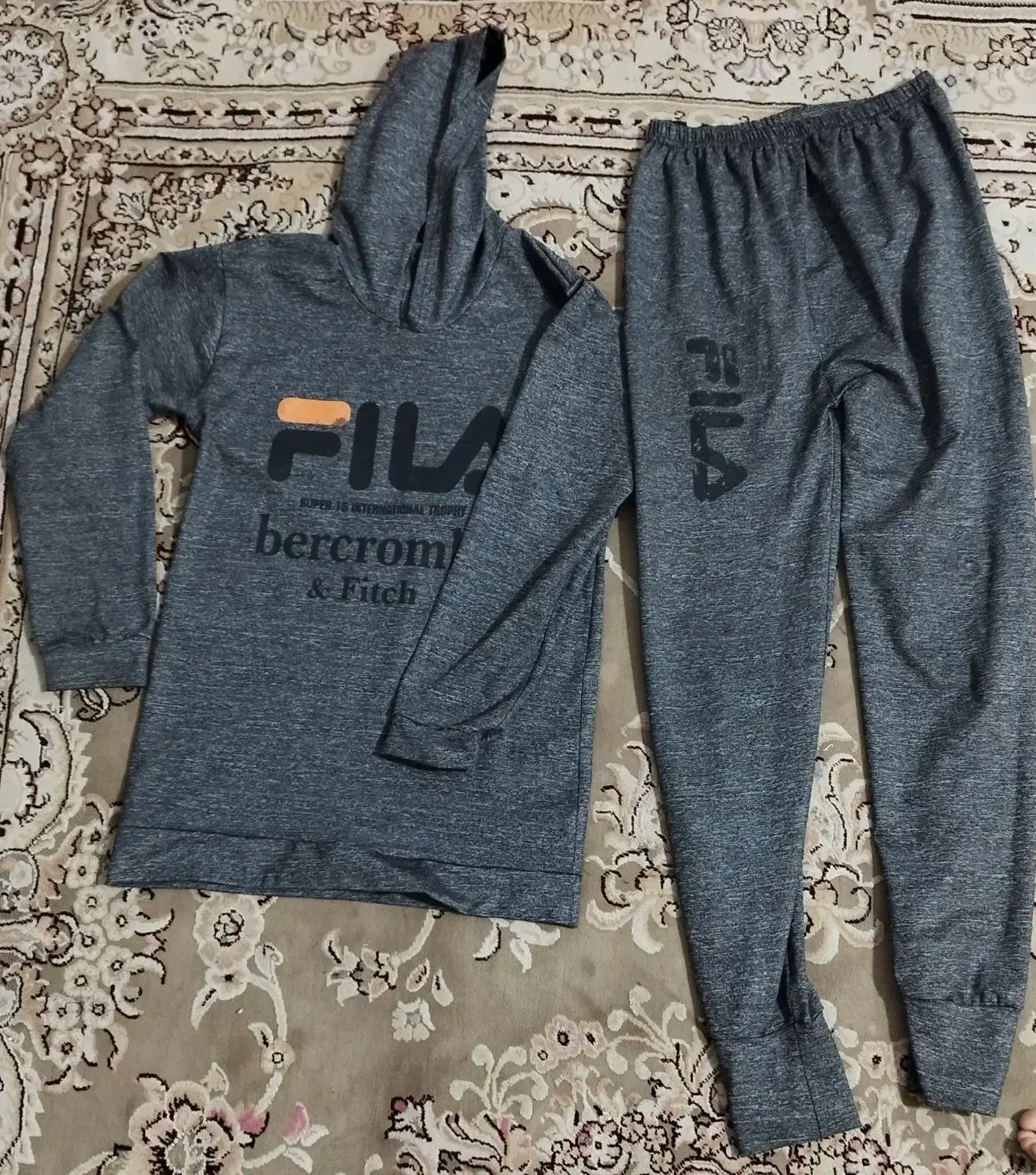 هودی شلوار ...سوییشرت|لباس|ساری, |دیوار