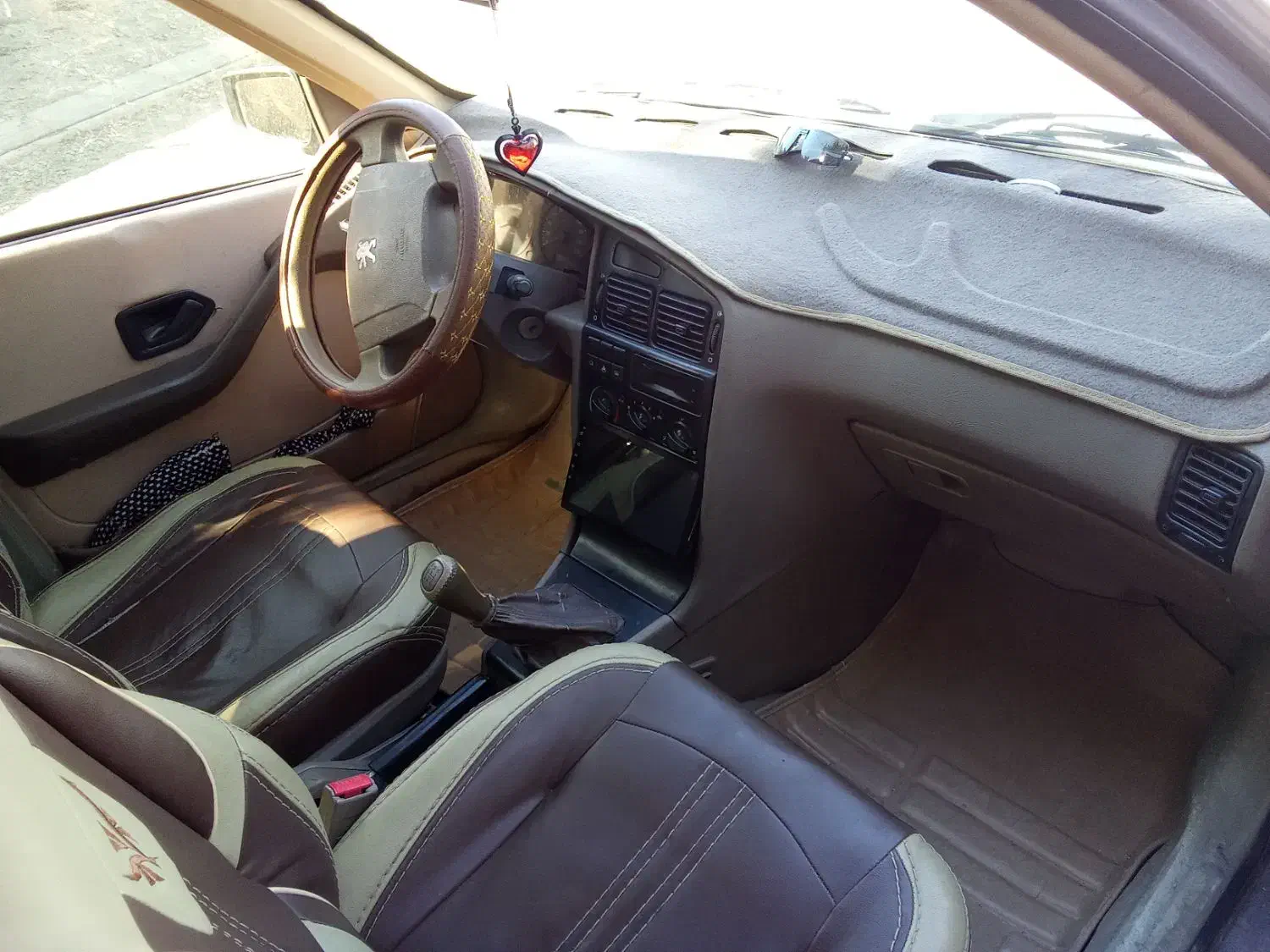 405مدل89فروش و معاوضه ب شماره داخل عکس تماس بگیرید|خودرو سواری و وانت|سنندج, |دیوار