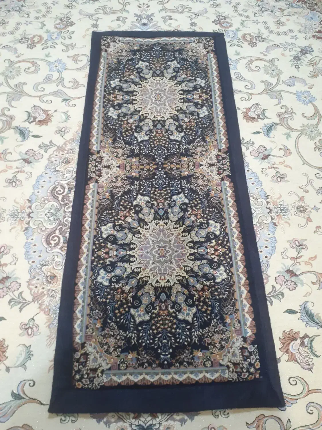 تشکچه|گلیم، جاجیم، گبه|بندر انزلی, آذربایجان|دیوار