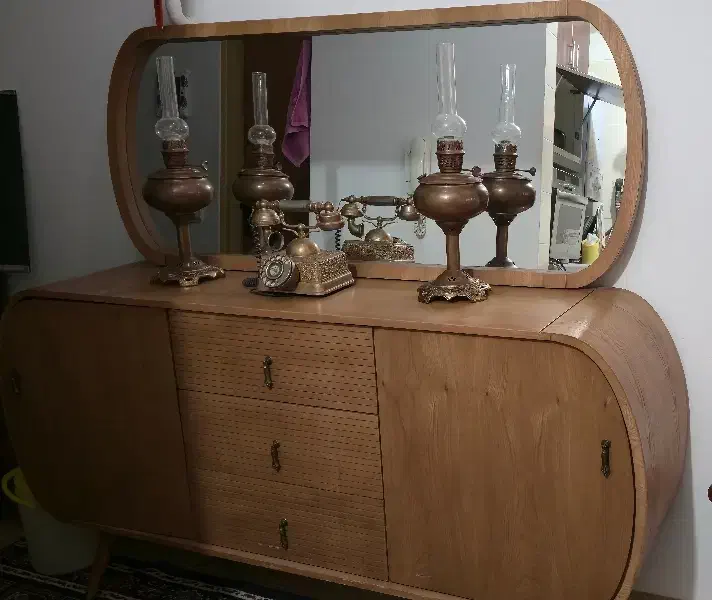 آینه و کنسول|بوفه، ویترین، کنسول|کاشان, فاز ۲ ناجی آباد|دیوار