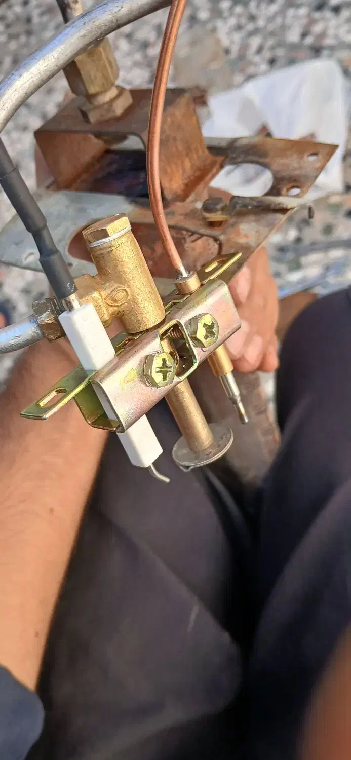 تعمیرات آبگرمکن وبخاری|خدمات پیشه و مهارت|نجف‌آباد, امیرآباد|دیوار