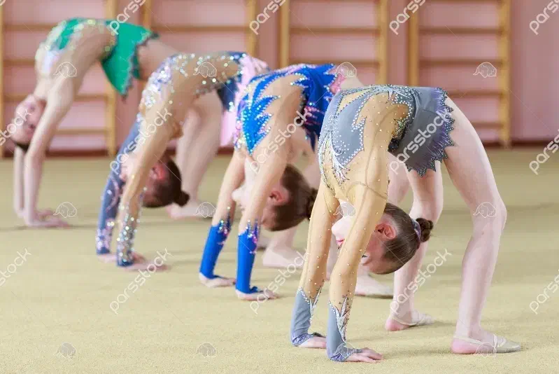 مربی ژیمناستیک خانم و آقا همراه با شاگرد نیازمندیم|استخدام آموزشی|تهران, ارم|دیوار