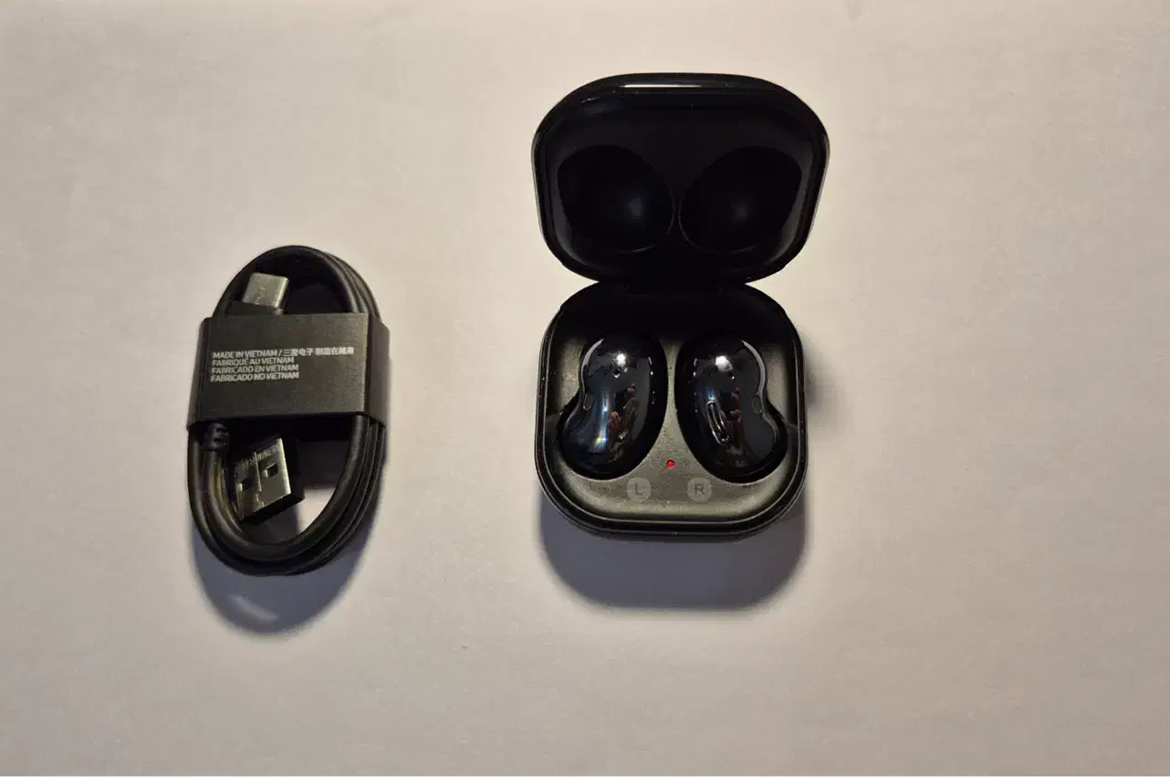 هدفون بادز ۲ پرو و بادز لایو  galaxy buds 2 pro|لوازم جانبی موبایل و تبلت|تهران, آذربایجان|دیوار