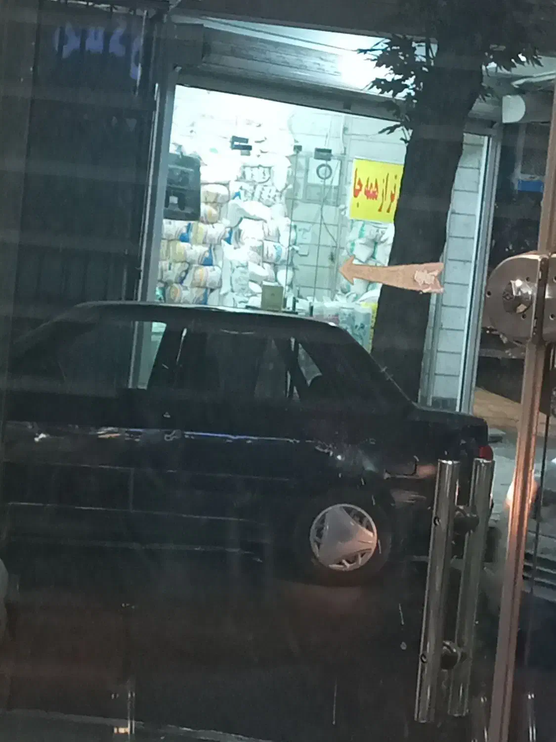 مغازه ۳۵ گذر شلوغ|اجارهٔ مغازه و غرفه|ری, دولت‌آباد|دیوار