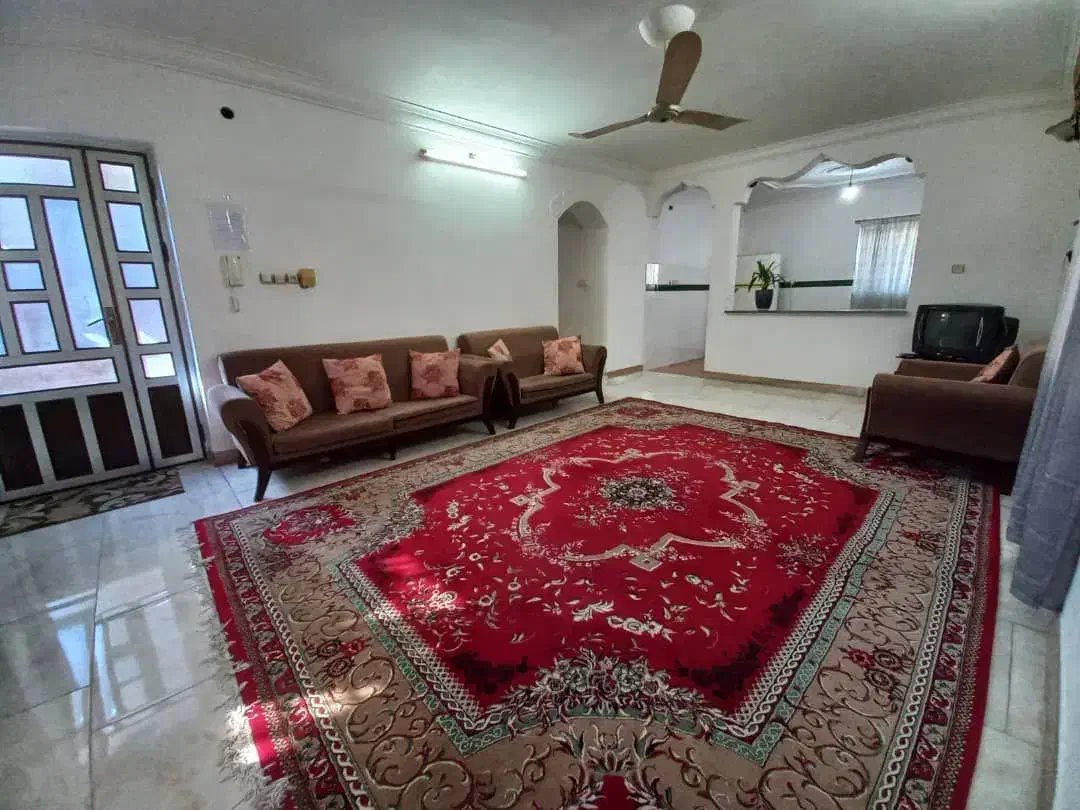 شیرود یک دقیقه تا دریا باپارکینگ سر پوشیده|اجارهٔ کوتاه‌مدت آپارتمان و سوئیت|تنکابن, |دیوار