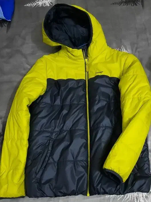 کاپشن و بوت خارجی(دخترانه و پسرانه)|کفش و لباس بچه|مشهد, هنرور|دیوار