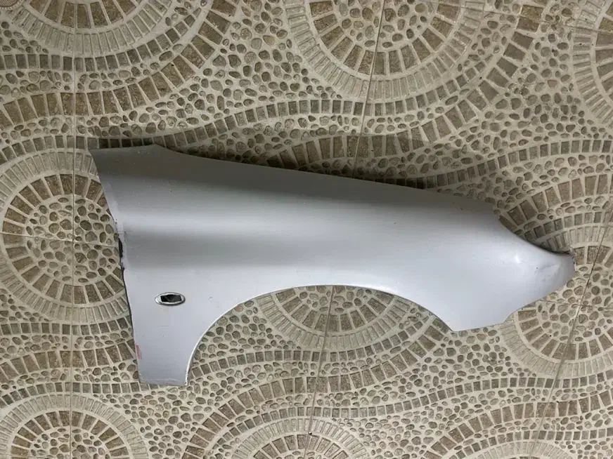 گلگیر های جلو۲۰۶نقره ای|قطعات یدکی و لوازم جانبی|لاهیجان, لیالستان|دیوار