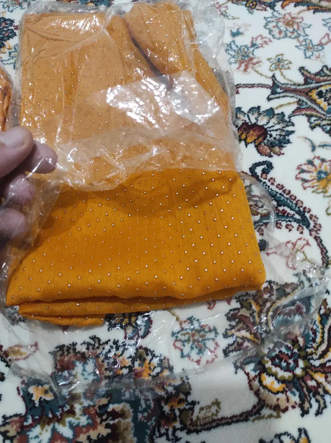 روسری سنگدار|لباس|سقز, |دیوار