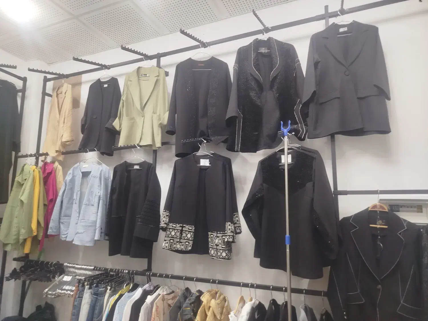 تخفیف ویژه تمامی اجناس ب قیمت فاکتور|لباس|جیرفت, |دیوار