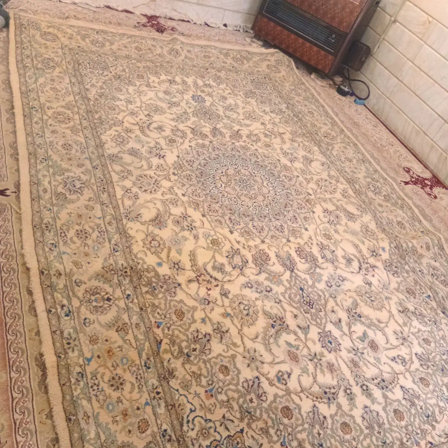 فرش دست بافت|فرش|تیران, |دیوار