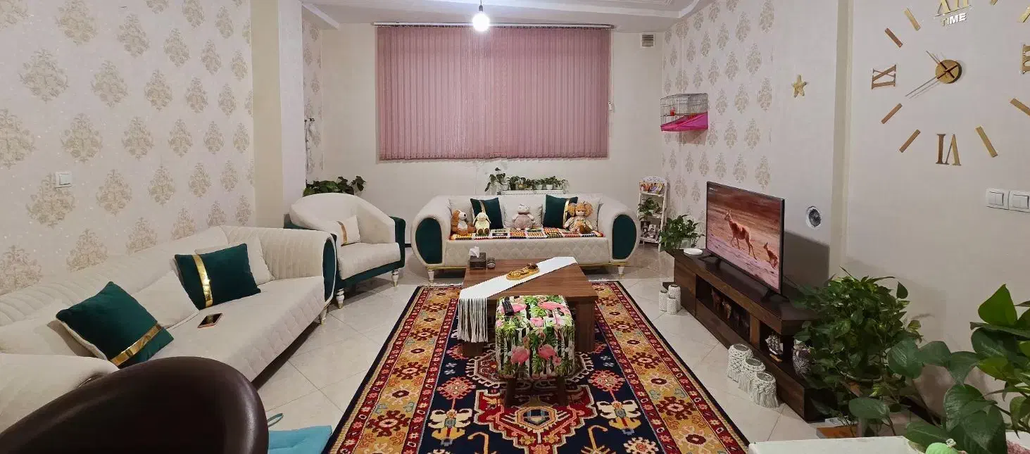 مبلمان ۸ نفره خوش قیمت و سالم|مبلمان خانگی و میز عسلی|شیراز, شهرک رضوان|دیوار