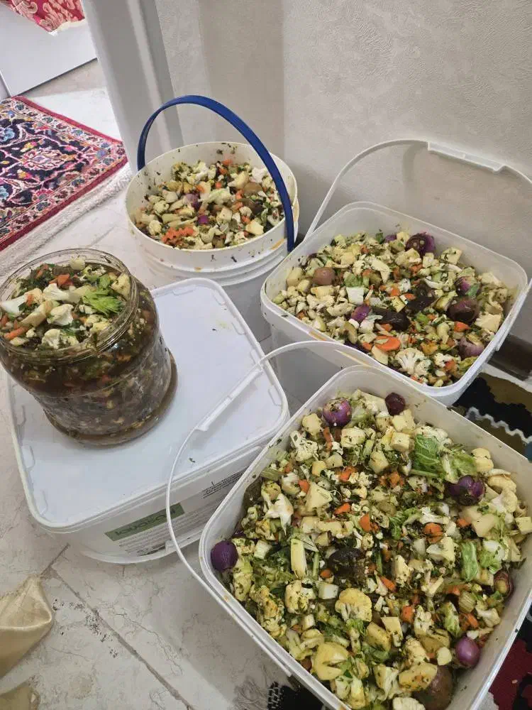 ترشی و شور و ترشی کلم|خوردنی و آشامیدنی|تهران, اتابک|دیوار