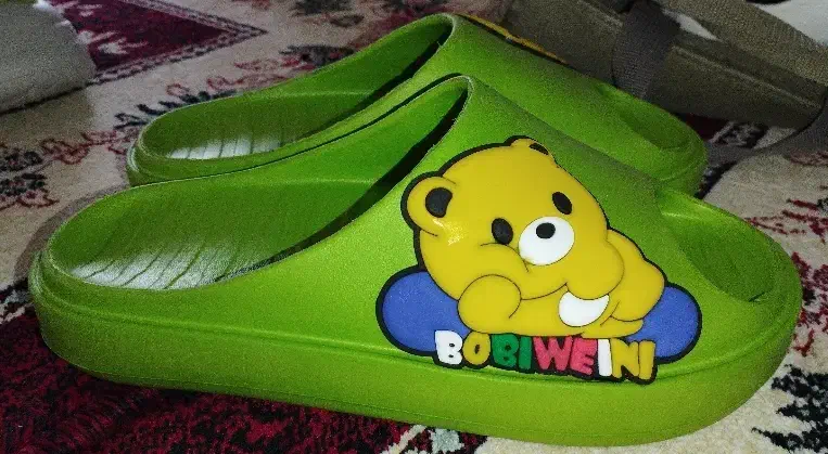 دمپایی و کفش|کیف، کفش، کمربند|سنندج, |دیوار