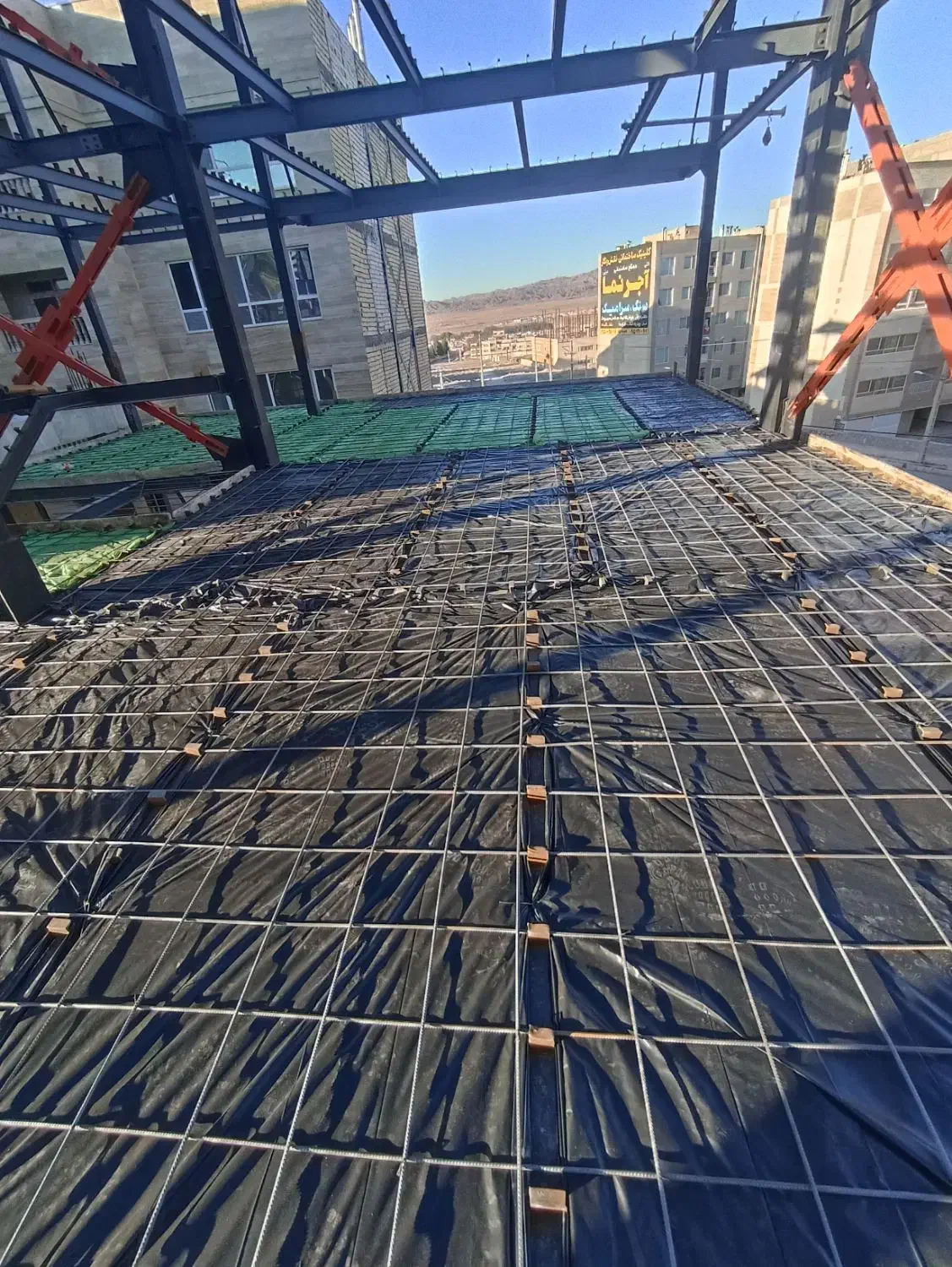 نیازمند نیروی سقفکار کامپوزیت تخت|استخدام معماری، عمران و ساختمانی|بیرجند, |دیوار