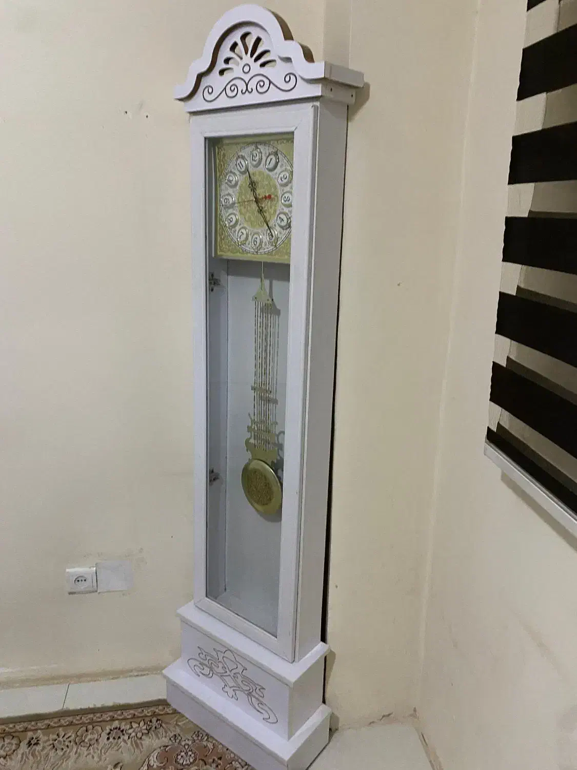 ساعت و میزغذاخوری و کمدلباس|ساعت دیواری و تزئینی|هشتگرد, فاز ۷ مهستان|دیوار