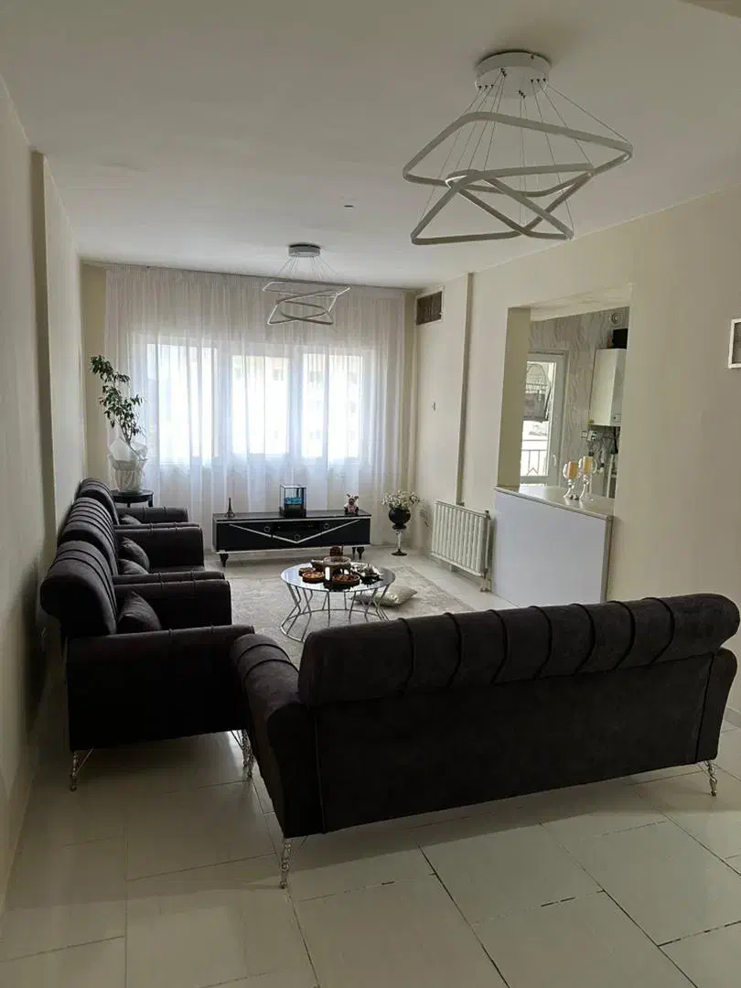 مبل ۷ نفره نو با میز وسط|مبلمان خانگی و میز عسلی|پرند, فاز ۶|دیوار