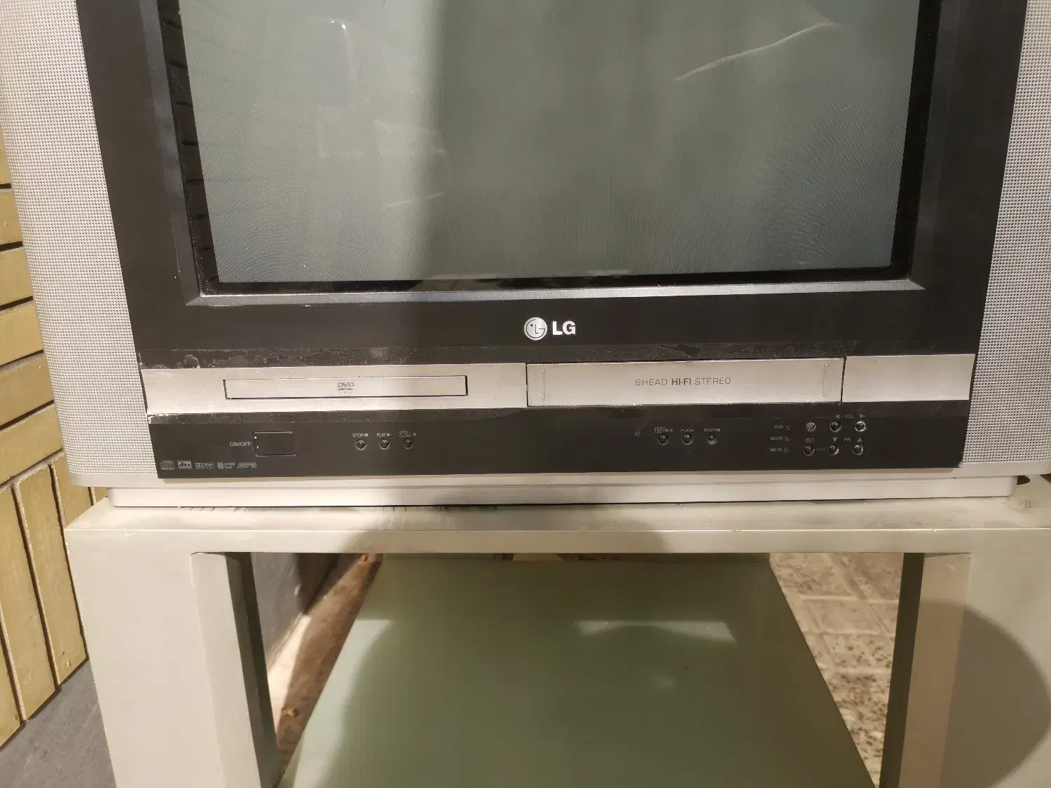 تلویزیون و میز تلویزیون|تلویزیون و پروژکتور|اصفهان, ملکشهر|دیوار