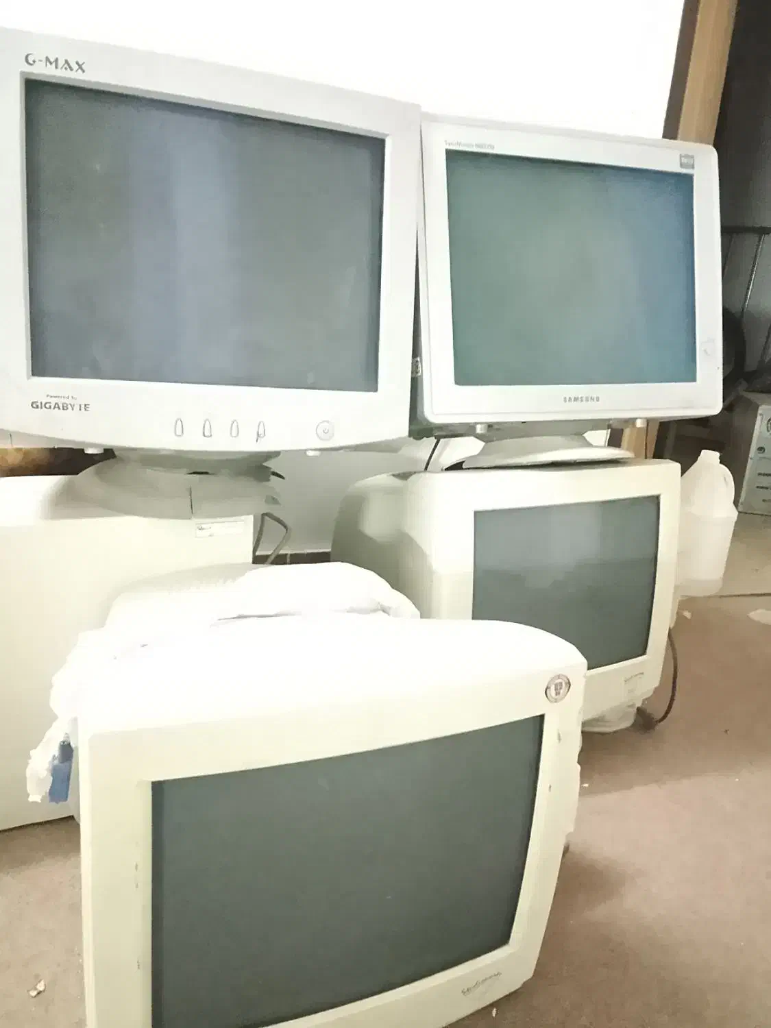 فروش مانیتور کامپیوتر سامسونگ مشتری هستی زنگ بزن|قطعات و لوازم جانبی رایانه|لار, |دیوار