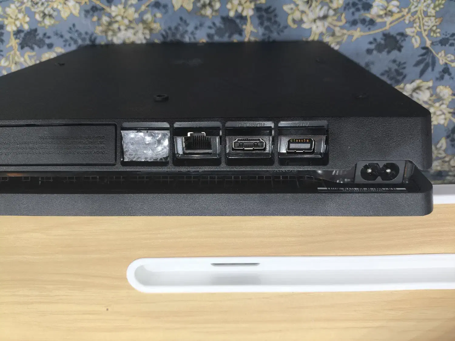 ps4 slim|کنسول، بازی ویدئویی و آنلاین|خرمشهر, |دیوار