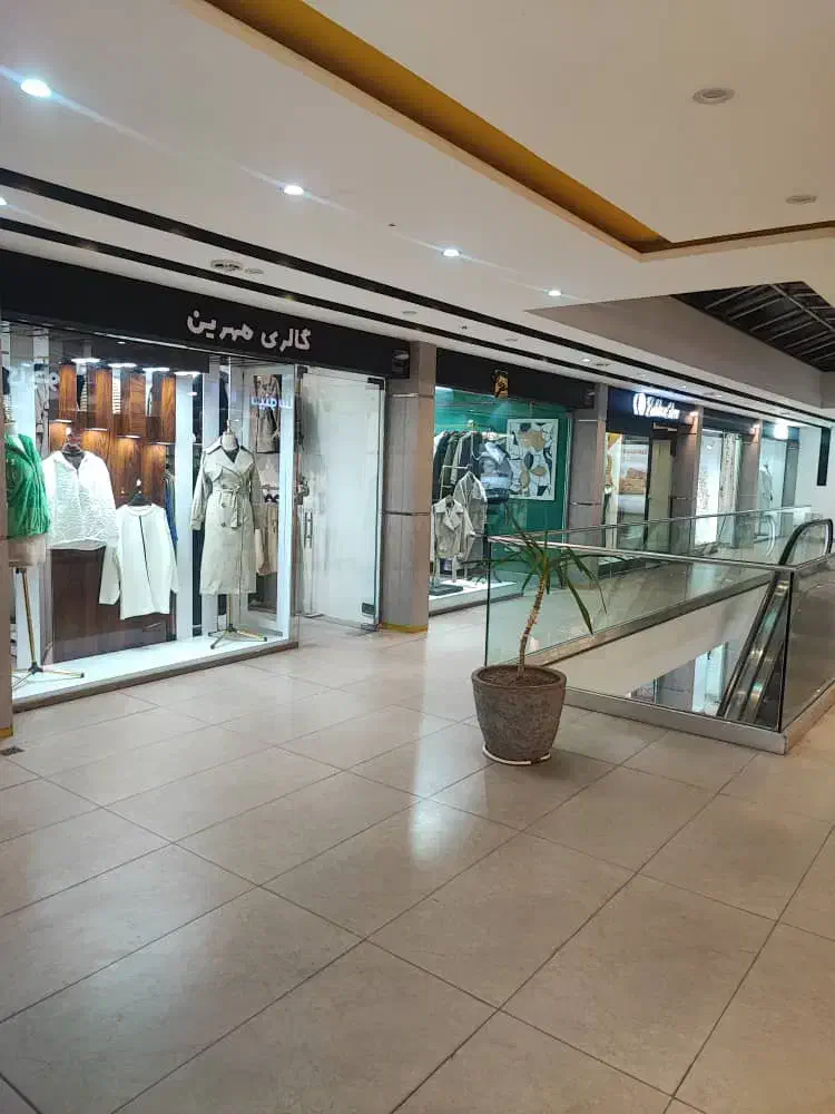 اجاره مغازه تجاری در پاساژ ایرانیان|اجارهٔ مغازه و غرفه|نهاوند, |دیوار