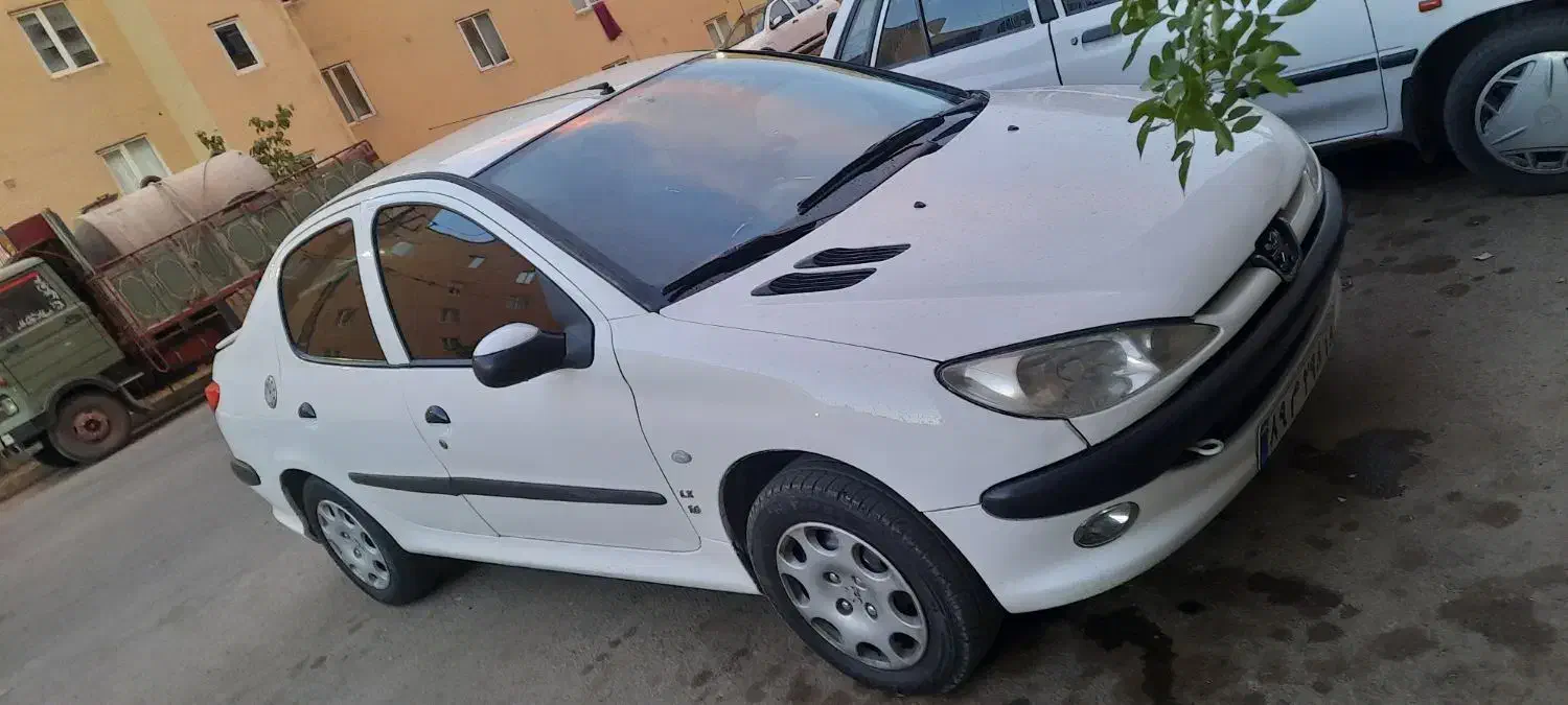 206sd وی ۸|خودرو سواری و وانت|همدان, |دیوار