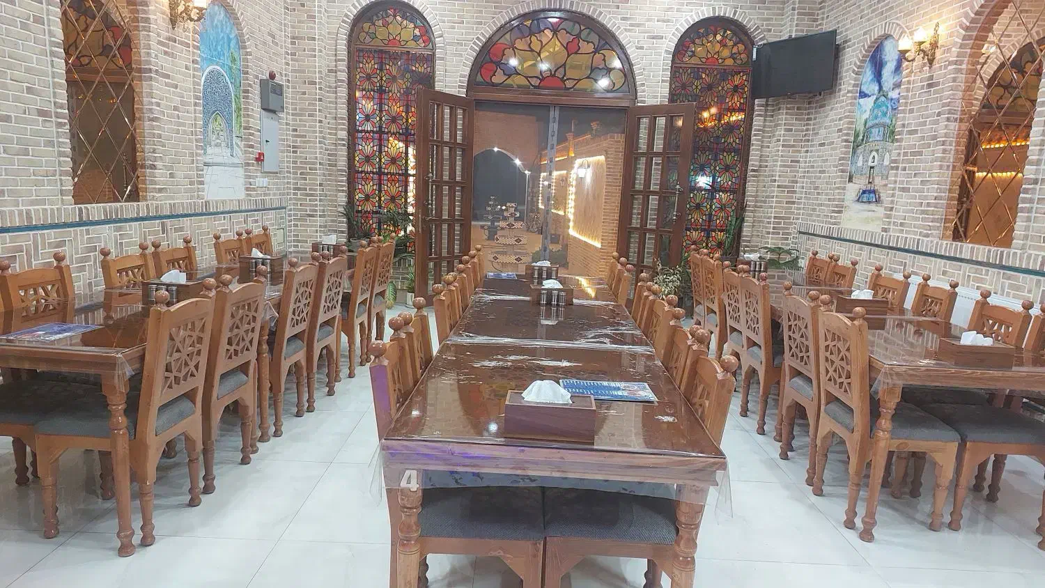 صبحانه رستوران سنتی شاه نشین به کرایه داده میشود|اجارهٔ مغازه و غرفه|نیشابور, امام|دیوار