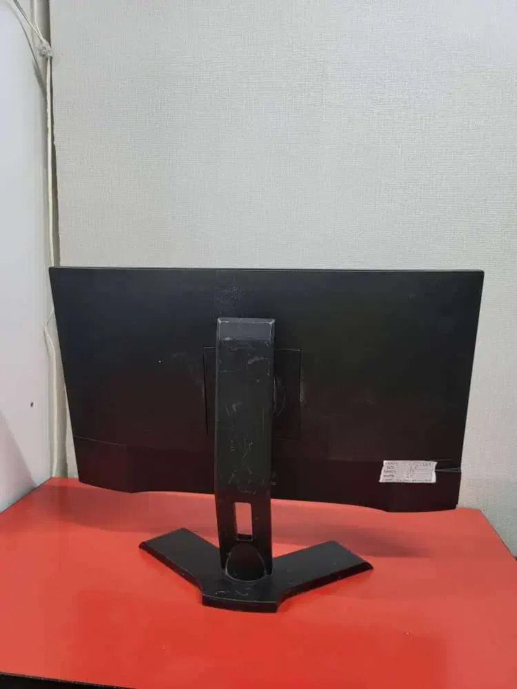 P2421 dell مانیتور استوک|قطعات و لوازم جانبی رایانه|تهران, فلسطین (میدان انقلاب)|دیوار