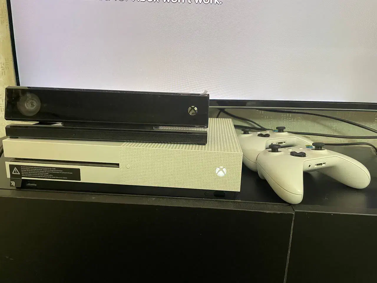 کنسول بازی xbox one s 1 TB|کنسول، بازی ویدئویی و آنلاین|اصفهان, خانه اصفهان|دیوار