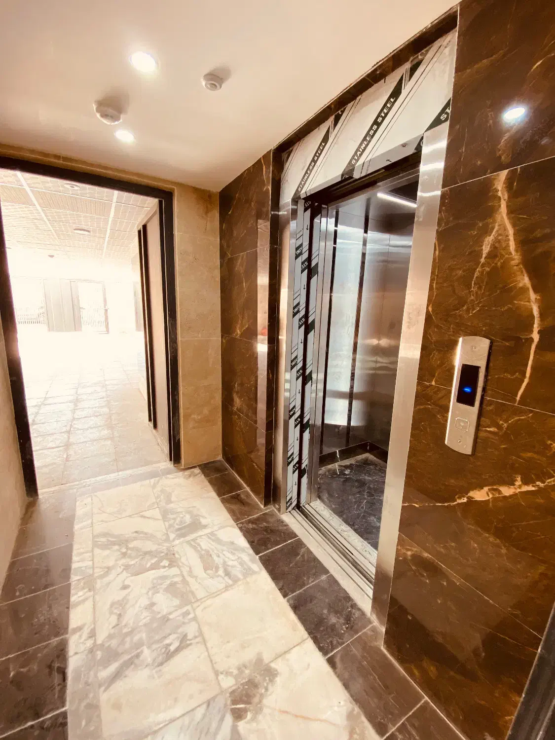 سه خوابه/ ۱۵۵متری/خیابان فرح|فروش آپارتمان|شیراز, وصال|دیوار