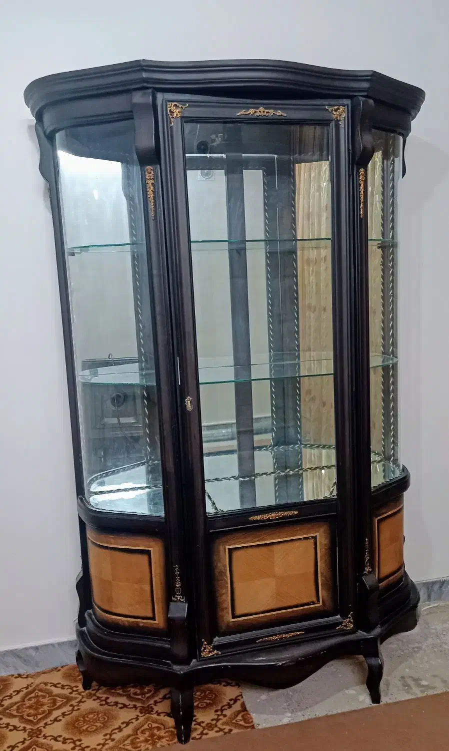 کمد ویترین نیم دایره|بوفه، ویترین، کنسول|رباط‌کریم, انجم آباد|دیوار