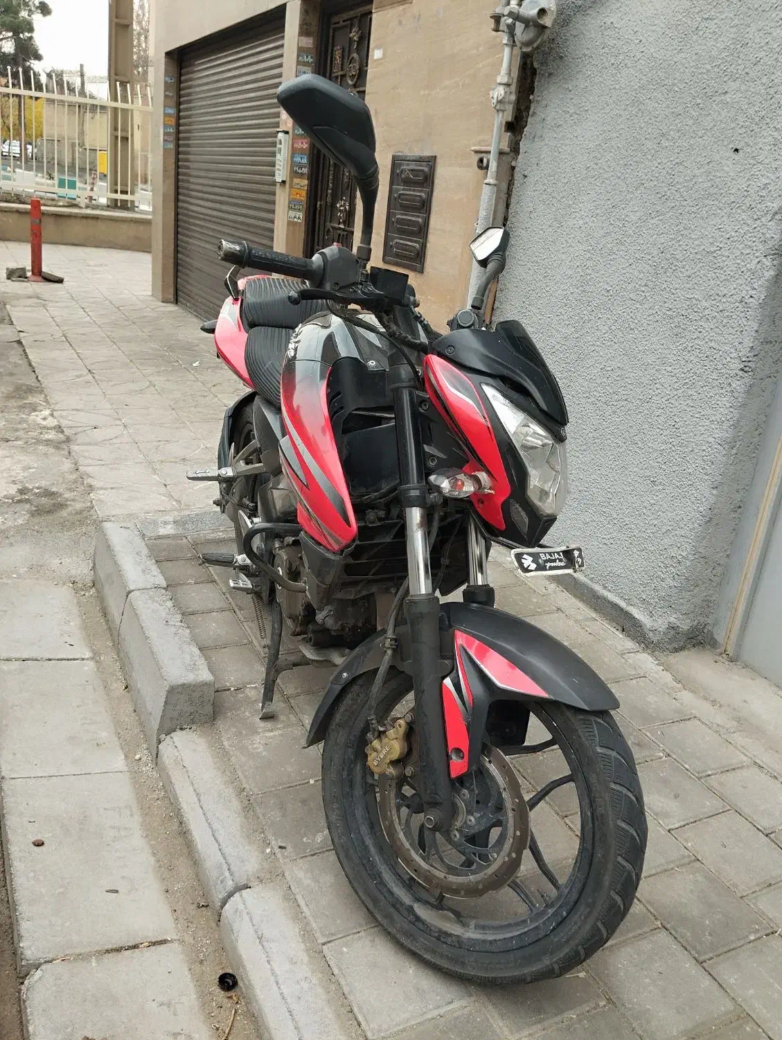 ns200|موتورسیکلت|تهران, شهر زیبا|دیوار