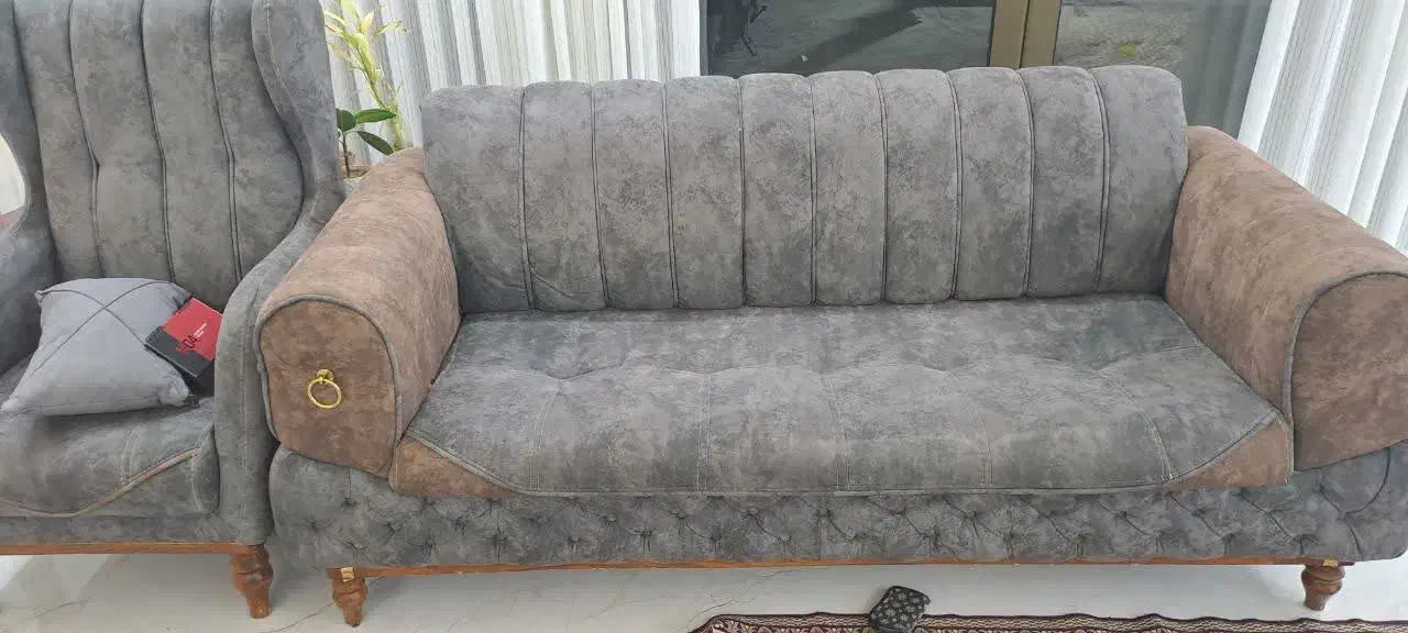 مبل هشت نفره با ۶ تامیز عسلی و یک میز جلو مبلی|مبلمان خانگی و میز عسلی|خمینیشهر, |دیوار