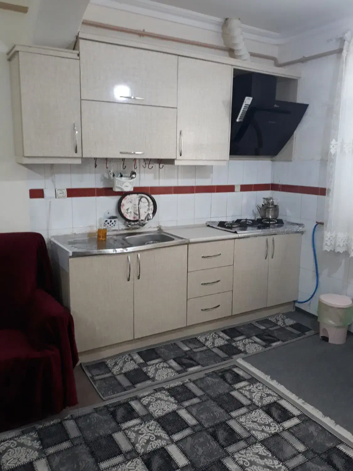 اجاره روزانه سوییت. ویلا تمیز اطراف بیمارستان قائم|اجارهٔ کوتاه‌مدت آپارتمان و سوئیت|رشت, عینک|دیوار