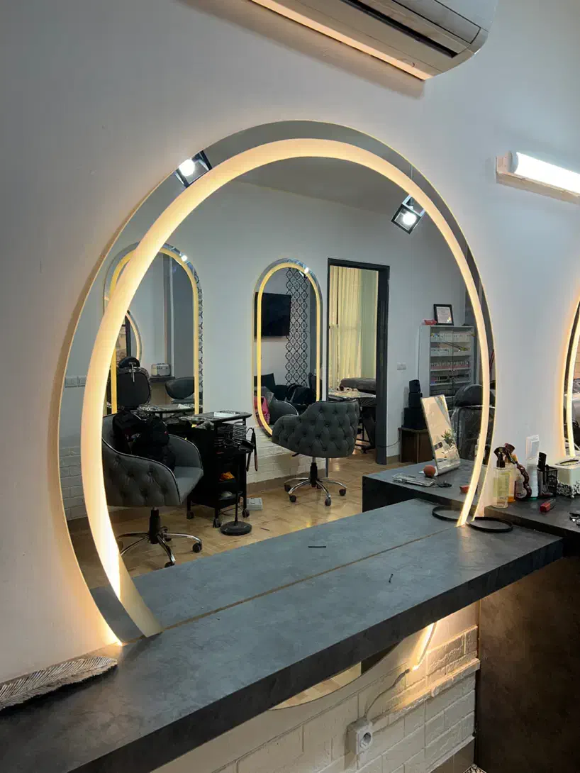 فروش اینه نو درجه یک فوری|آرایشگاه و سالنهای زیبایی|رامسر, |دیوار