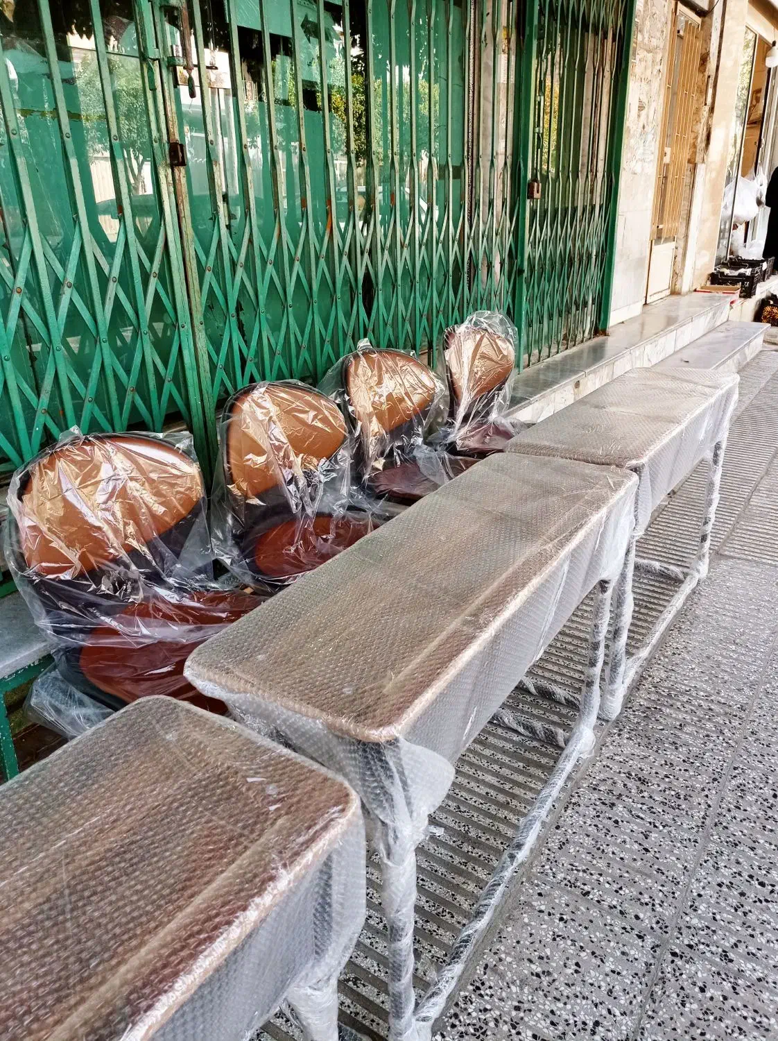 صندلی مدرسه|صندلی و نیمکت|گرگان, |دیوار