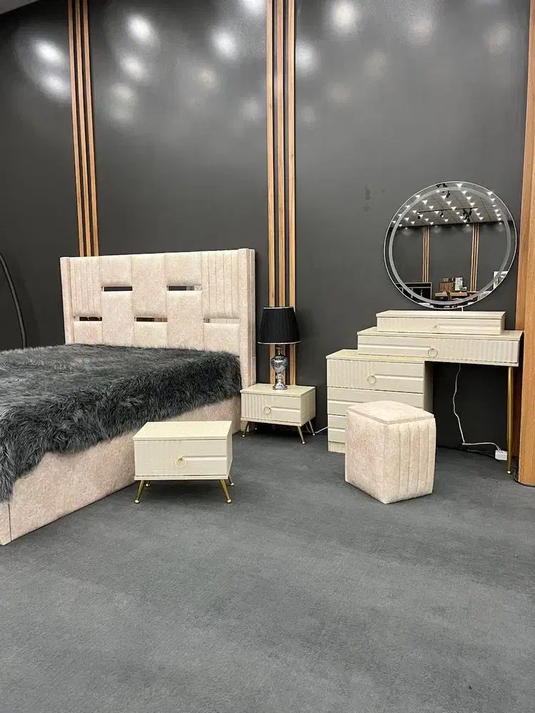 هر مدل تخت خوابی بخوای فقط ۱۳۸۵۰|تخت و سرویس خواب|زرند, |دیوار